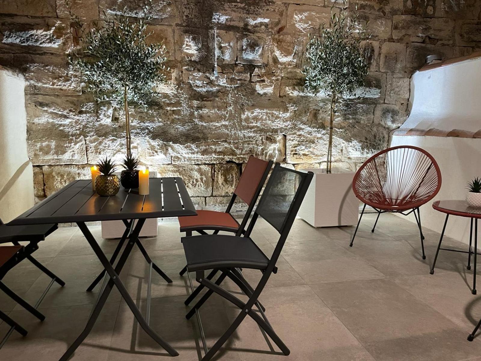 Maison Cosy, 2 Chambres, Adossee Aux Remparts Aigues-Mortes Exteriör bild