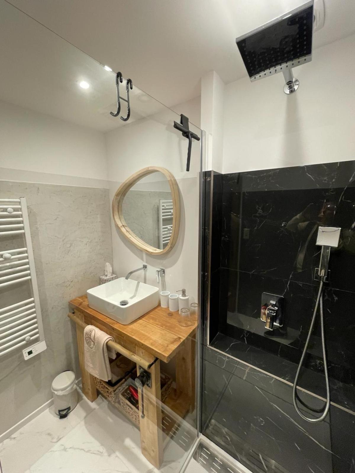 Maison Cosy, 2 Chambres, Adossee Aux Remparts Aigues-Mortes Exteriör bild